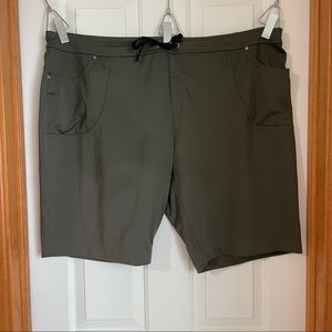 Sahalie Flex Time Shorts Granite 3X Plus Size